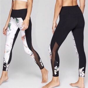 Athleta Blossom Intuition High Rise Mesh Floral Yoga Capri Tights XS Petite